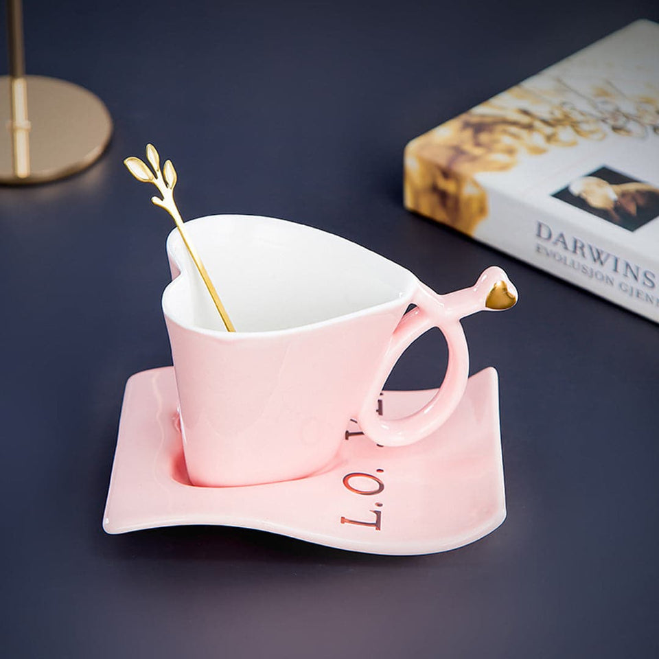 Heart-Shaped Ceramic Mug Set dylinoshop