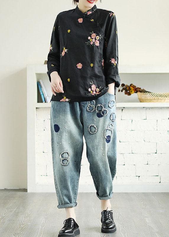 Plus Size Black Embroideried Stand Collar Button Fall Floral Long Sleeve Shirt GK-LTP210819