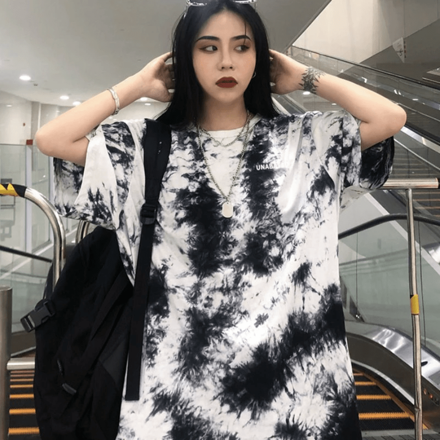 Black & White Oversized Tie Dye T-Shirt | Millennials dylinoshop