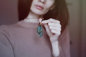 Green Leaf Necklace dylinoshop