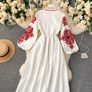 Women Bohemian Embroidered Flower O-Neck Lantern Sleeve Pleated Dress dylinoshop